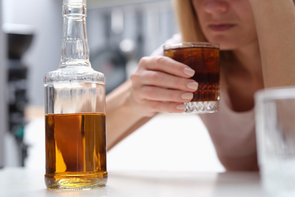 The Dangers of Alcohol Can Trigger Oral Cancer! - Enzim Singapore