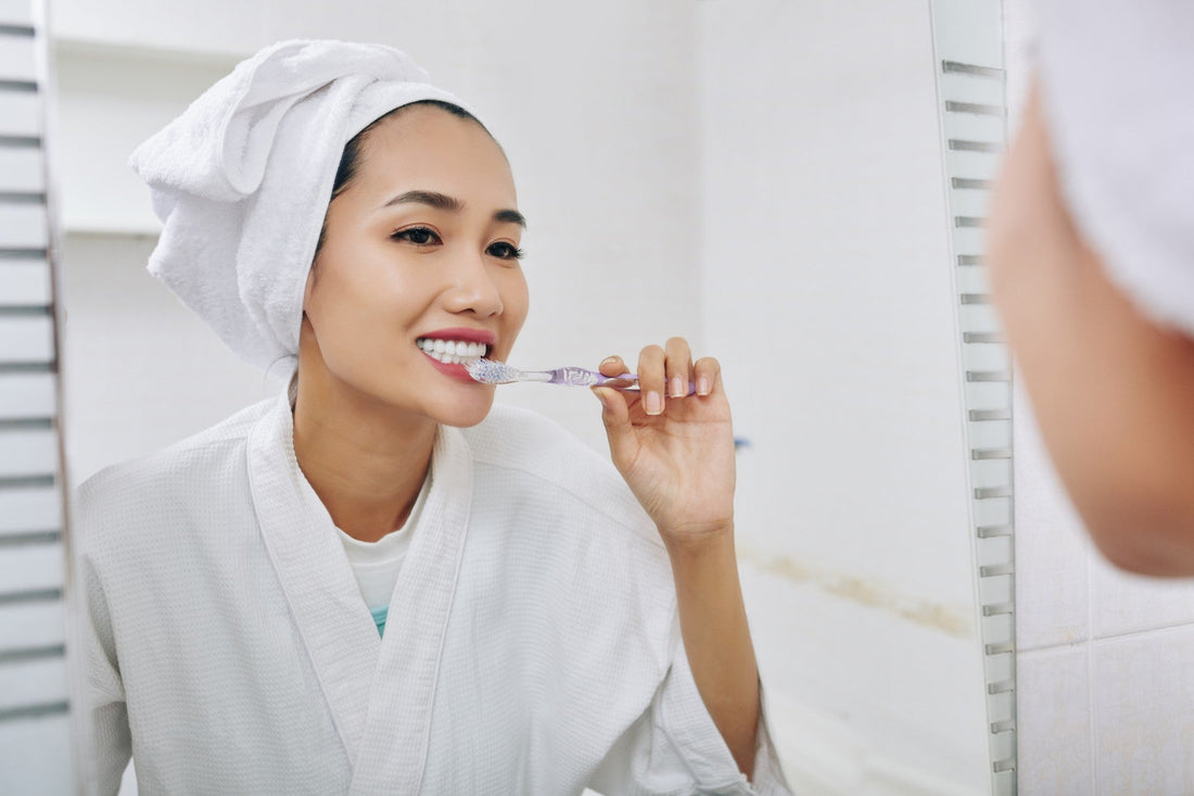 Best Toothpastes for Sensitive Teeth: A Clear, Science-Led Guide (Singapore 2025) - Enzim Singapore