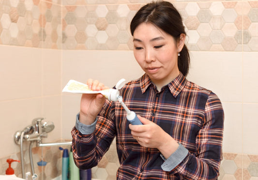 How to Choose Toothpaste for Gum Health - Enzim Singapore