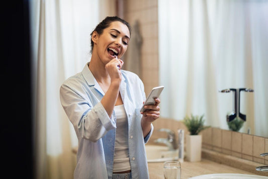 The Best Toothpaste for Sensitive Teeth in Singapore - Enzim Singapore